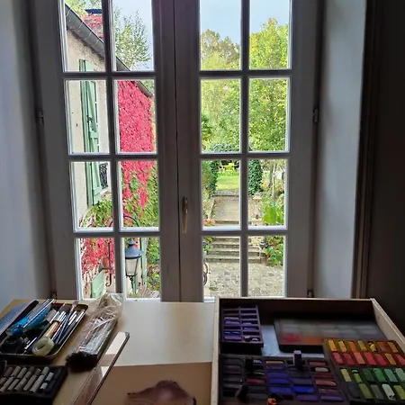 La Source Oda ve Kahvaltı Magny-les-Hameaux