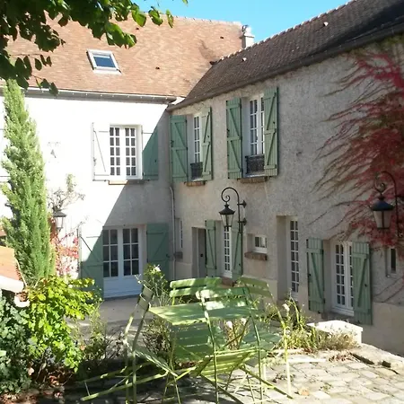 La Source 3* Magny-les-Hameaux